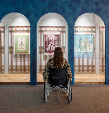 Exhibitions designed with consideration for the physically challenged 2